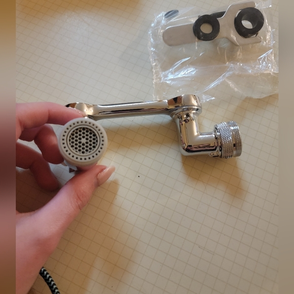 1080 swivel faucet extender with 2 modes - Picture 7 of 7